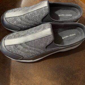 Easy Spirit Sparkle Clogs NWOT 9.5 M